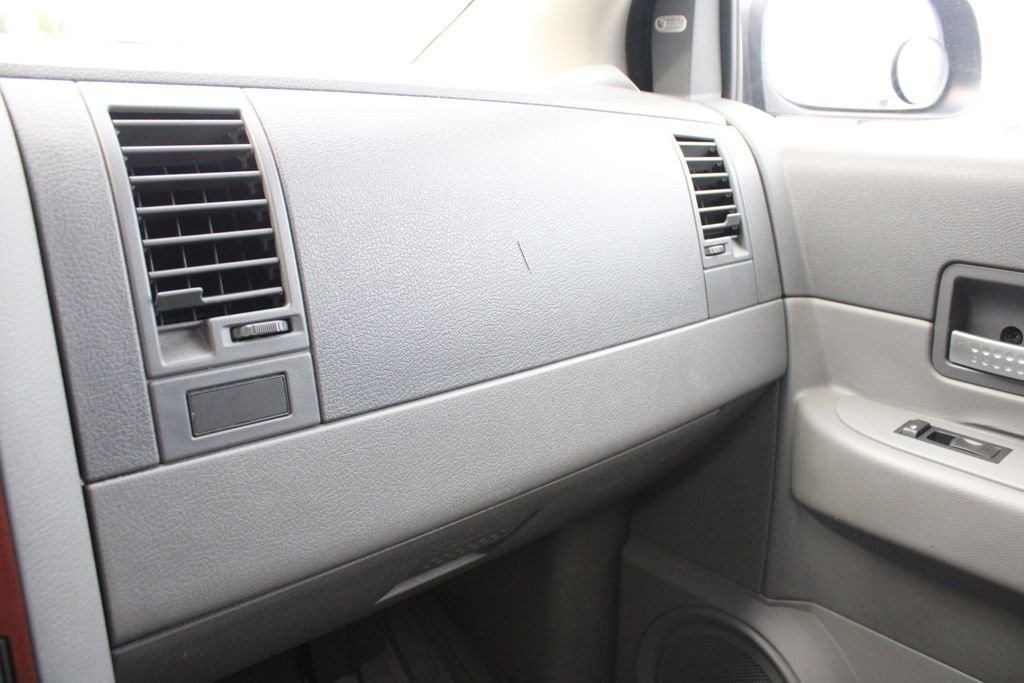 Used 2004 Blue Dodge SLT image 18