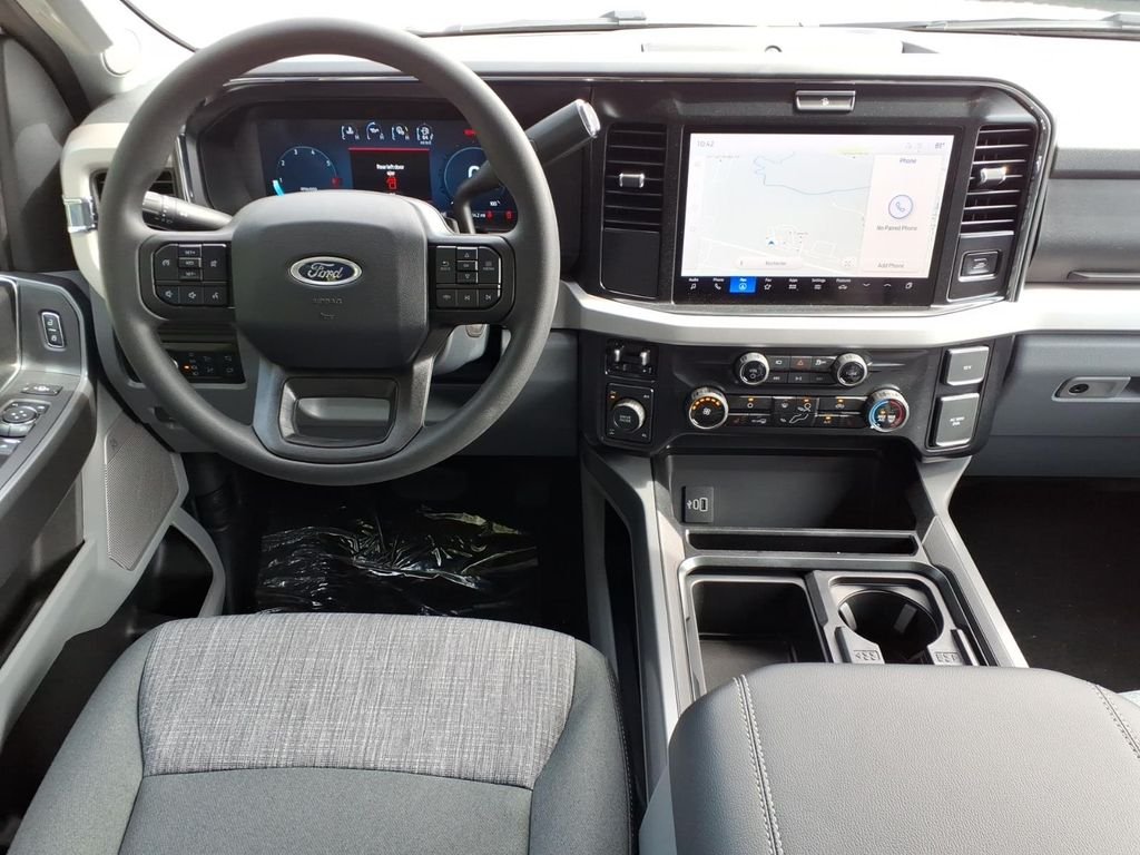 New 2026 Oxford White Ford F-250® XLT image 17