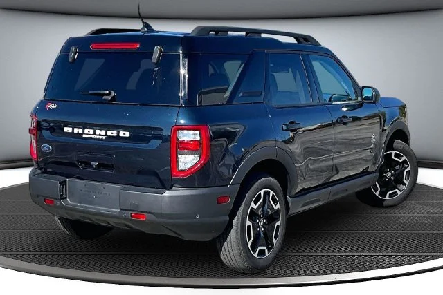 Certified Used 2023 Blue Metallic Ford Outer Banks image 6