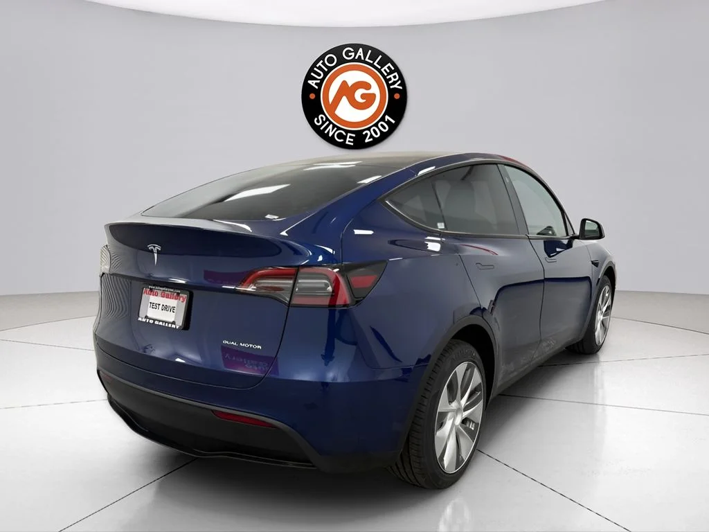 Used 2023 Blue Tesla Long Range image 7