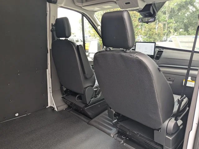 New 2026 Oxford White Ford Cargo Van image 15