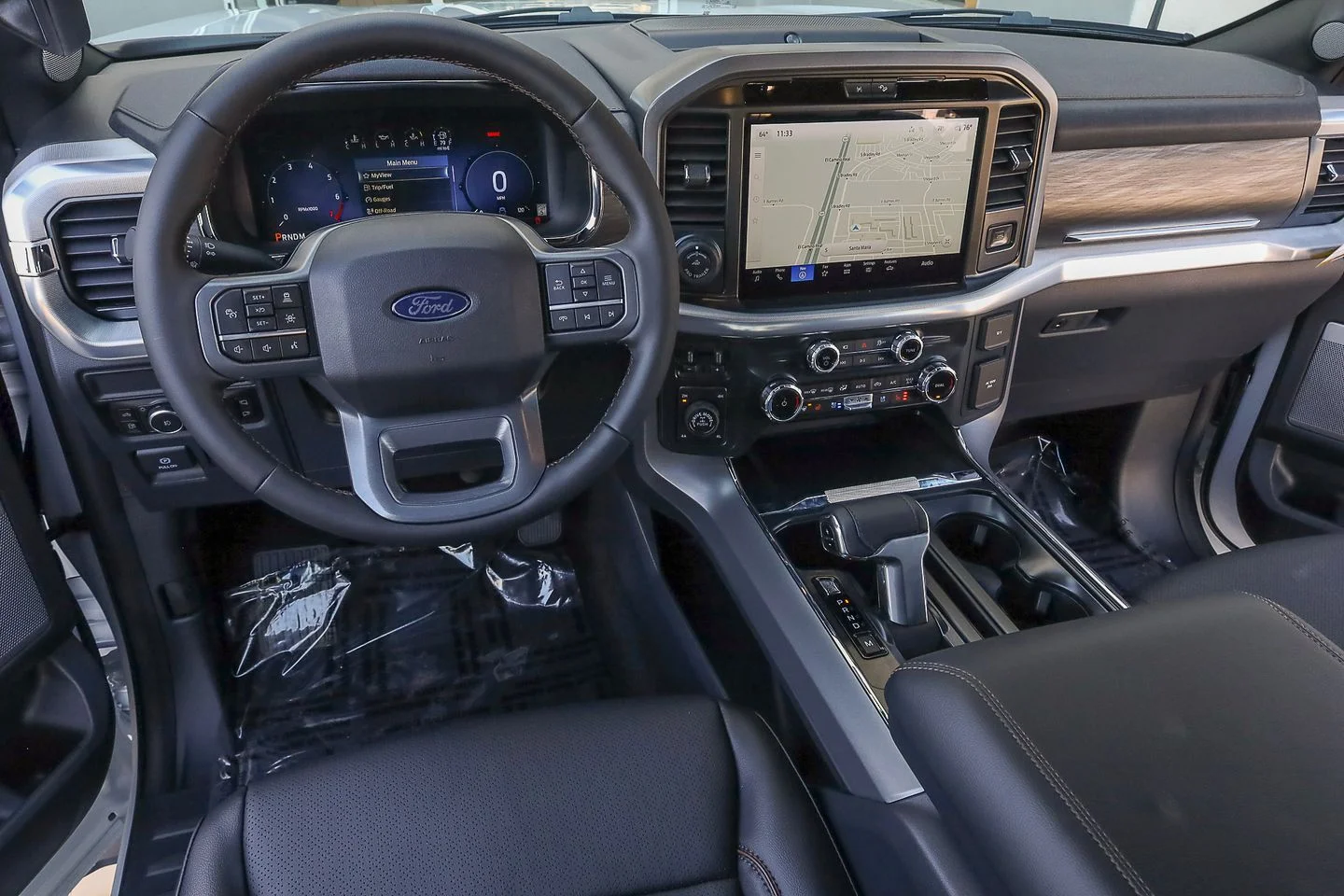 New 2026 Oxford White Ford Lariat® image 31