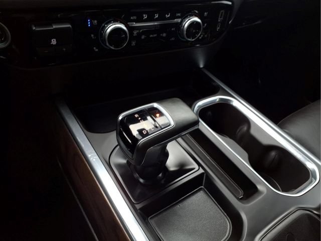 Used 2023 Sterling Metallic GMC SLT image 6