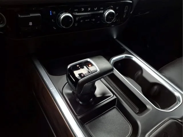 Used 2023 Sterling Metallic GMC SLT image 6
