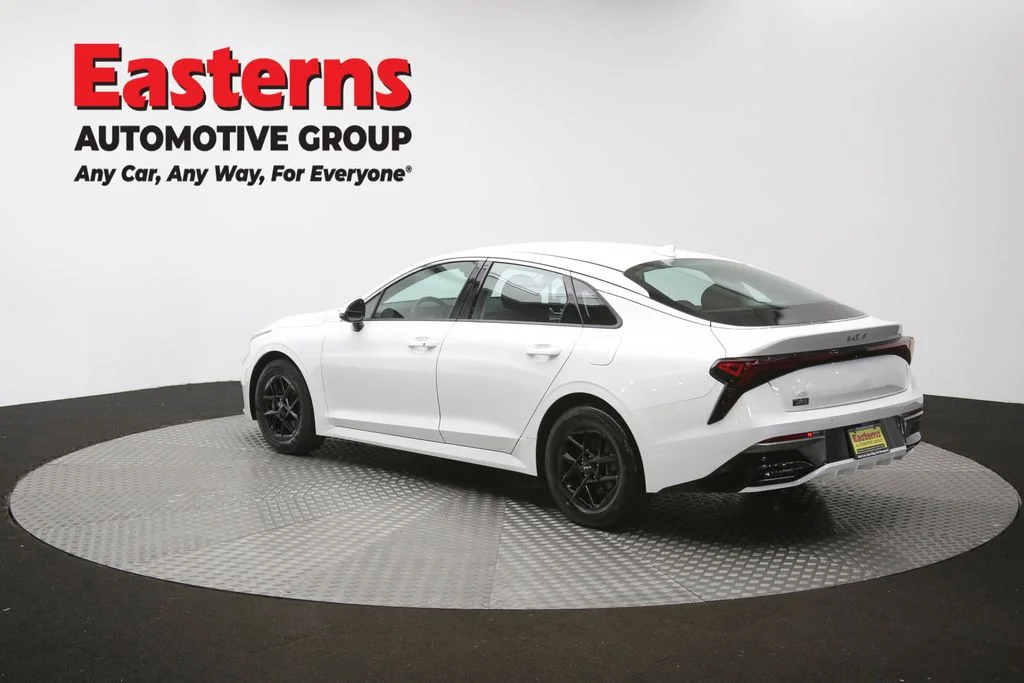 Used 2025 White Kia LXS image 63