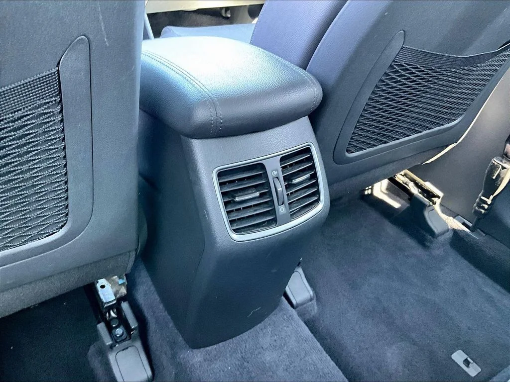 Used 2018 Silver Hyundai Limited image 10
