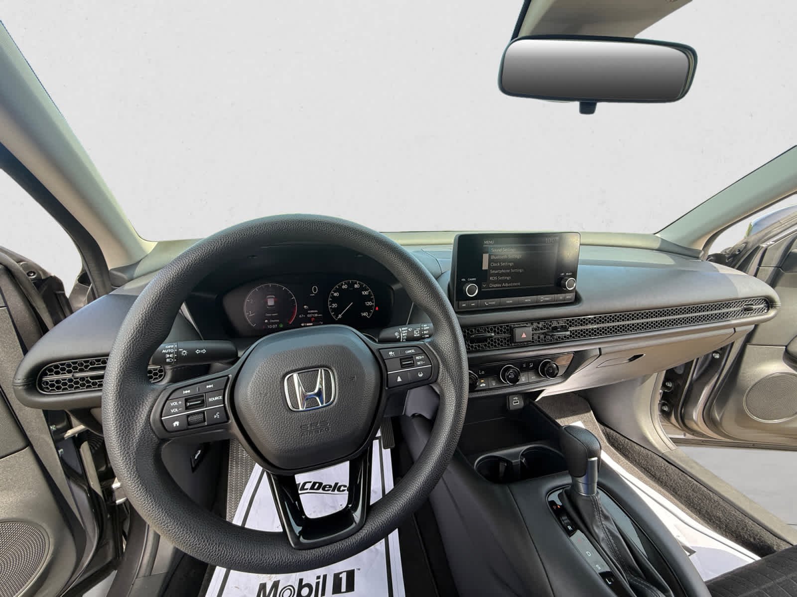 Used 2023 Modern Steel Metallic Honda LX image 16
