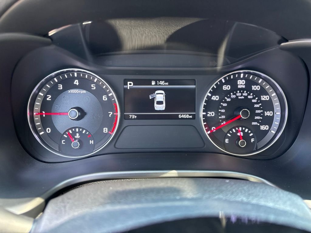 Used 2023 White Kia LXS image 22