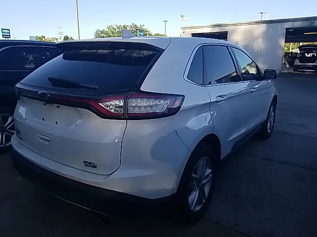 Used 2018 White Ford SEL image 37