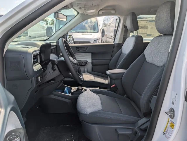 New 2026 Oxford White Ford XLT image 5