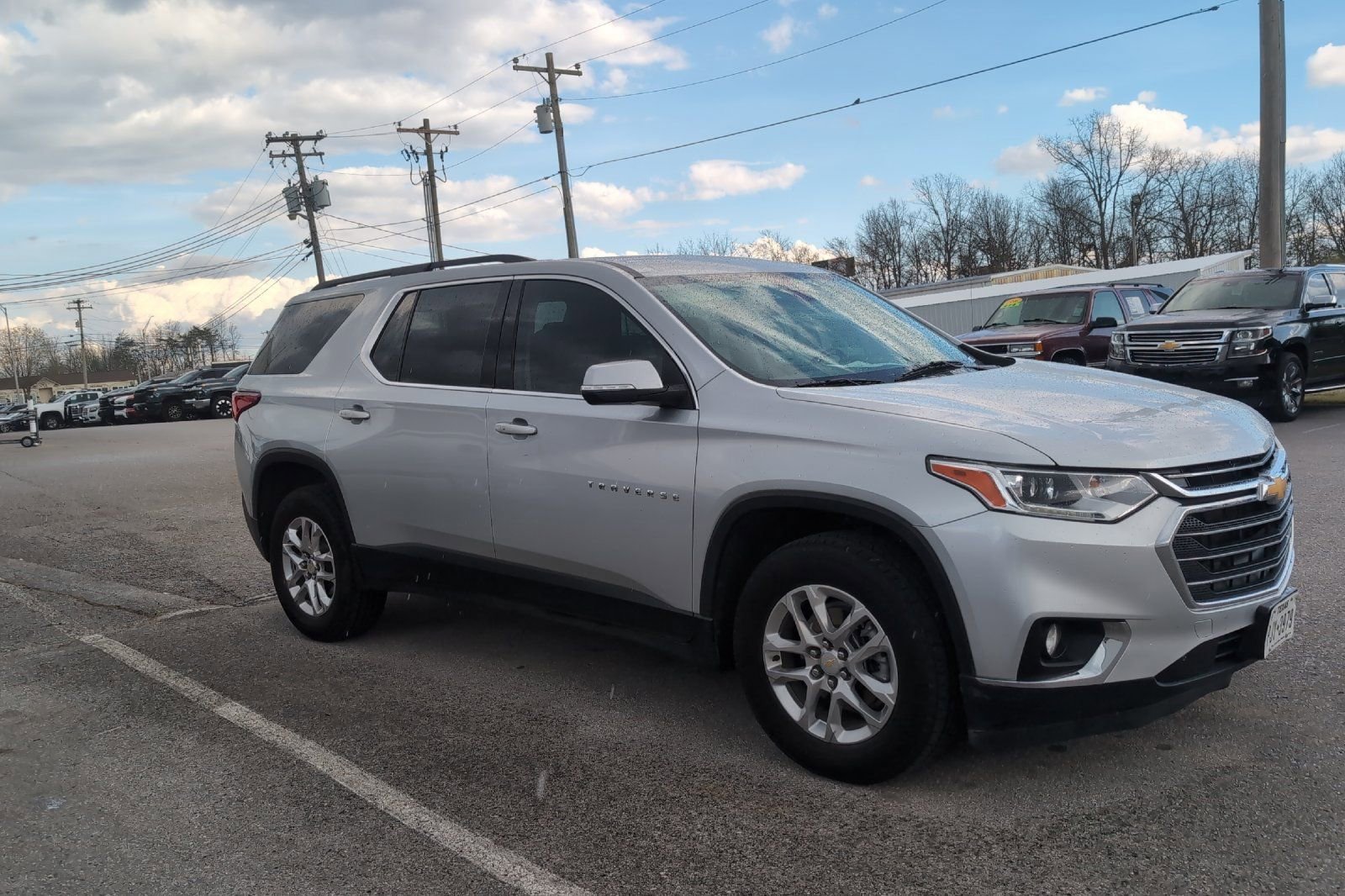 Used 2021 Chevrolet Traverse 1LT with VIN 1GNERGKWXMJ174283 for sale in Crossville, TN