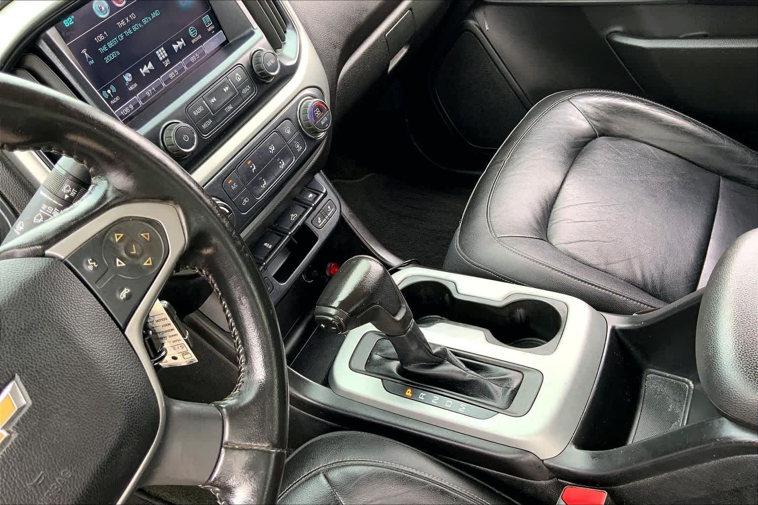 Used 2016 Cyber Gray Metallic Chevrolet 4WD LT image 16