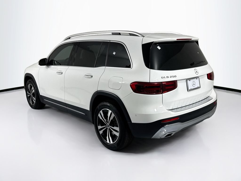 Certified Used 2026 Polar White Mercedes-Benz GLB 250 image 7