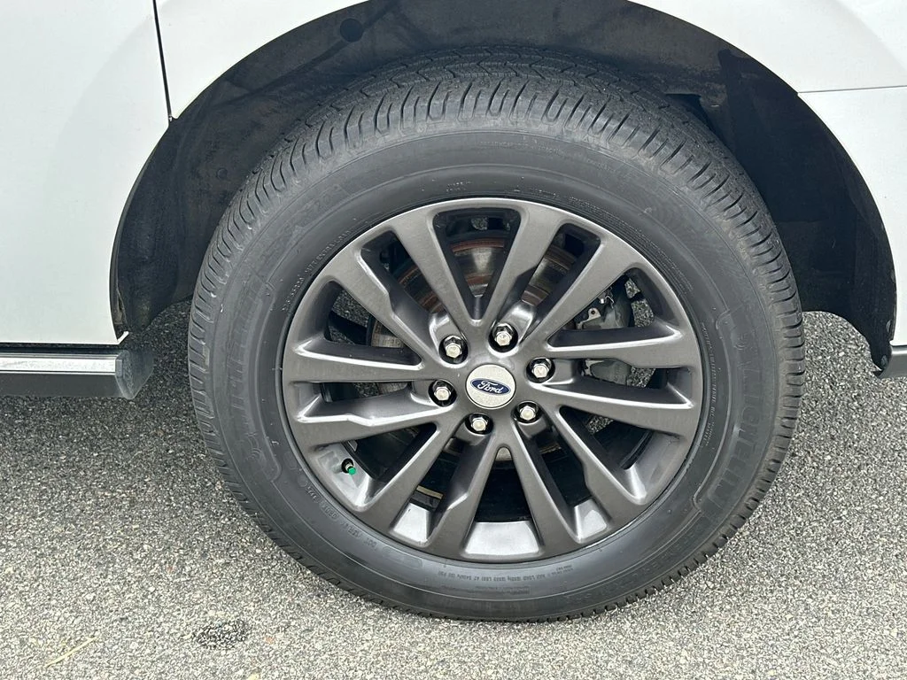 Used 2020 White Ford Limited image 20