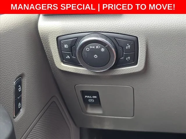Used 2018 Gray Ford XLT image 27