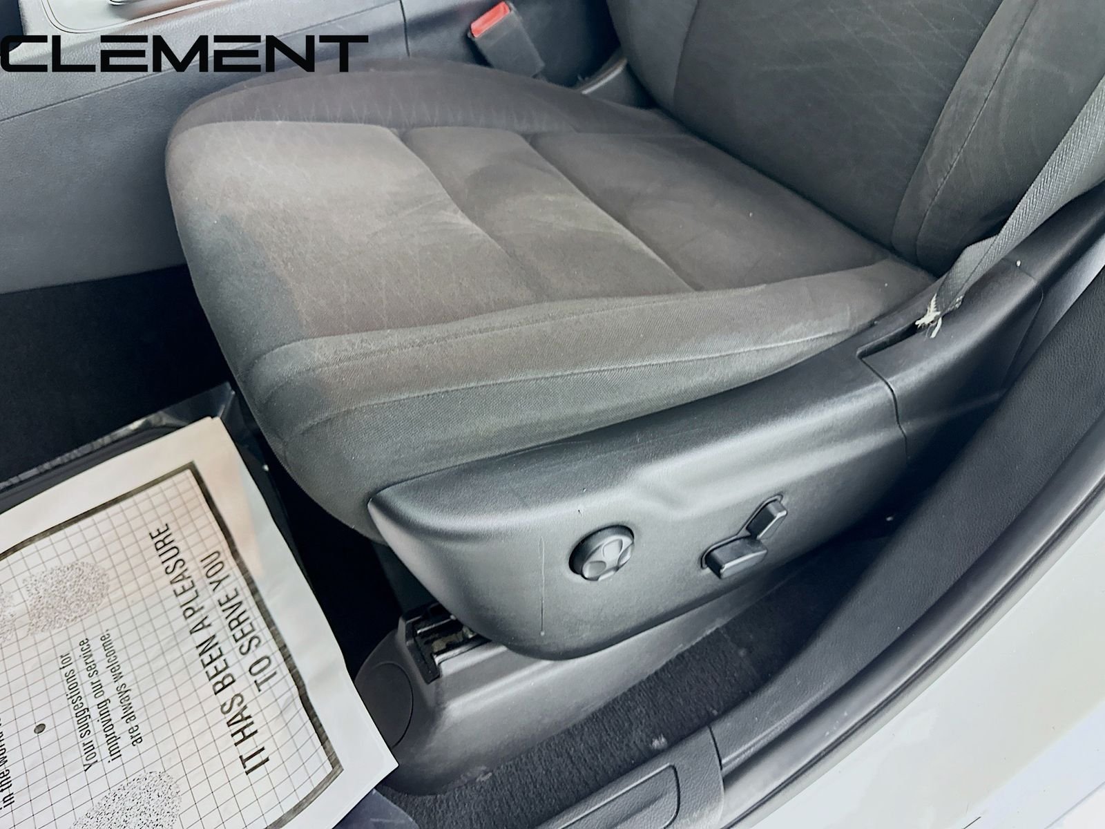 Used 2020 White Dodge SXT Plus image 27