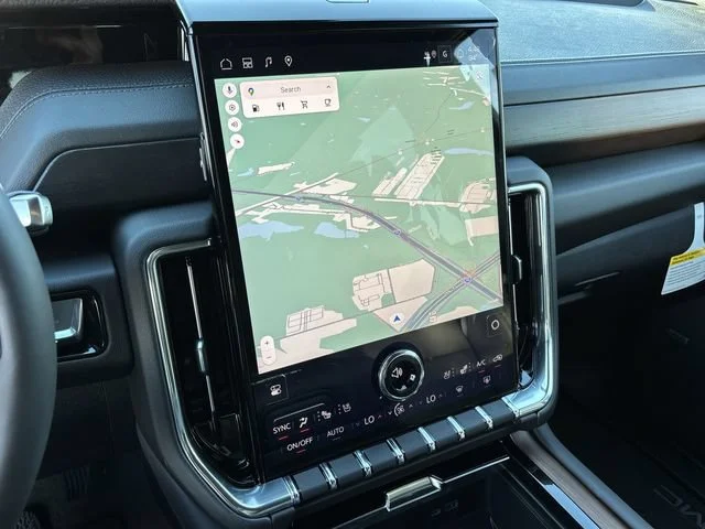 2027 GMC Yukon Denali - Photo 14
