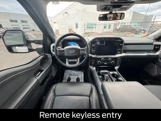 Used 2022 White Ford Lariat image 23
