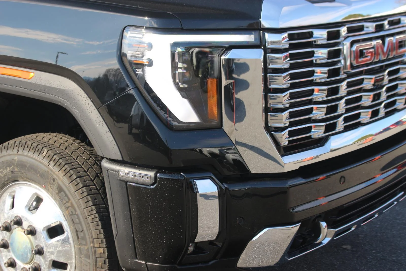 New 2026 Onyx Black GMC Denali DRW image 9