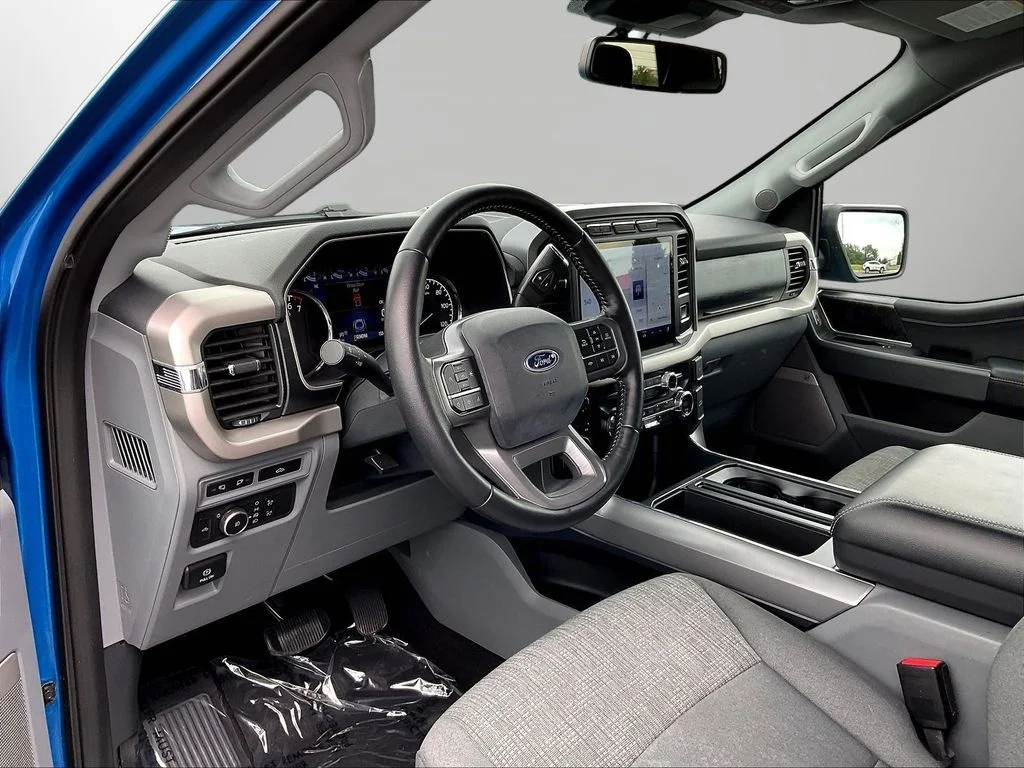 Certified Used 2021 Velocity Blue Metallic Ford XLT image 20
