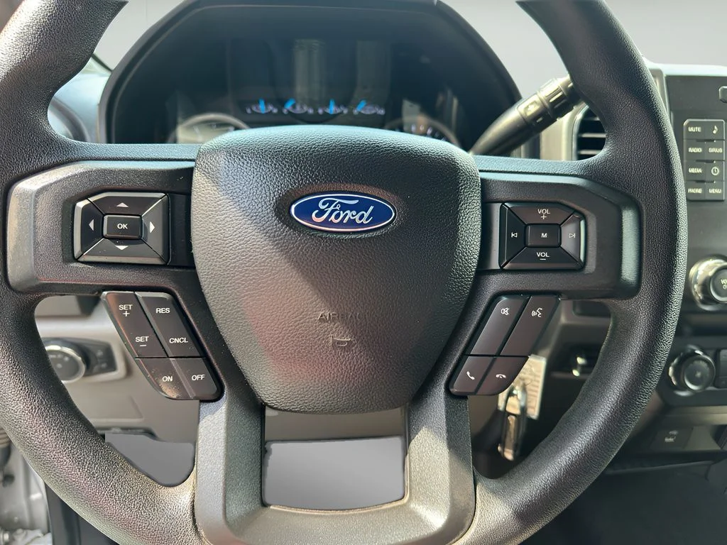Used 2019 Oxford White Ford XLT image 32