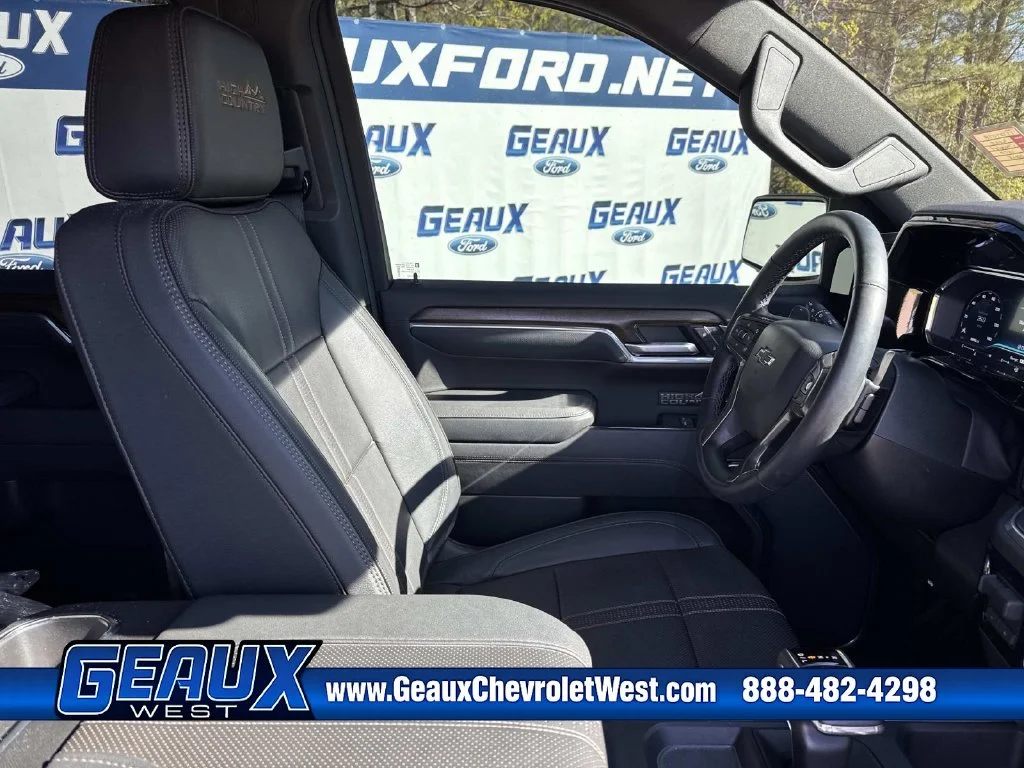 Used 2025 Black Chevrolet High Country image 19