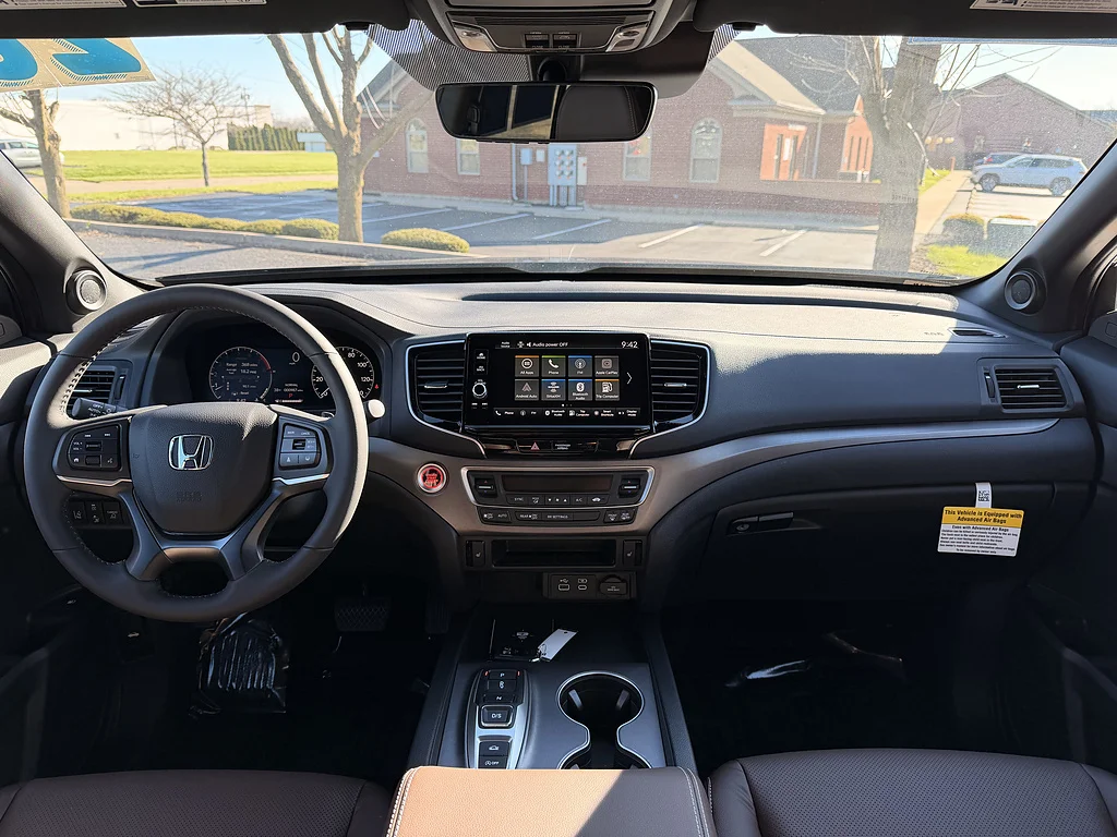 Certified Used 2026 CRYSTAL BLACK Honda RTL image 17