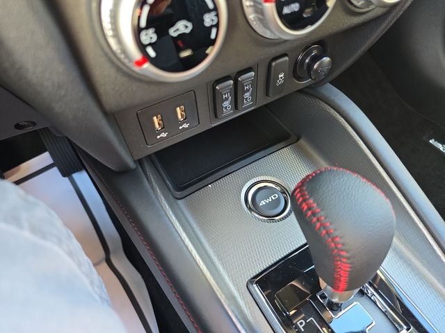 2025 Mitsubishi Outlander Sport LE - Photo 20