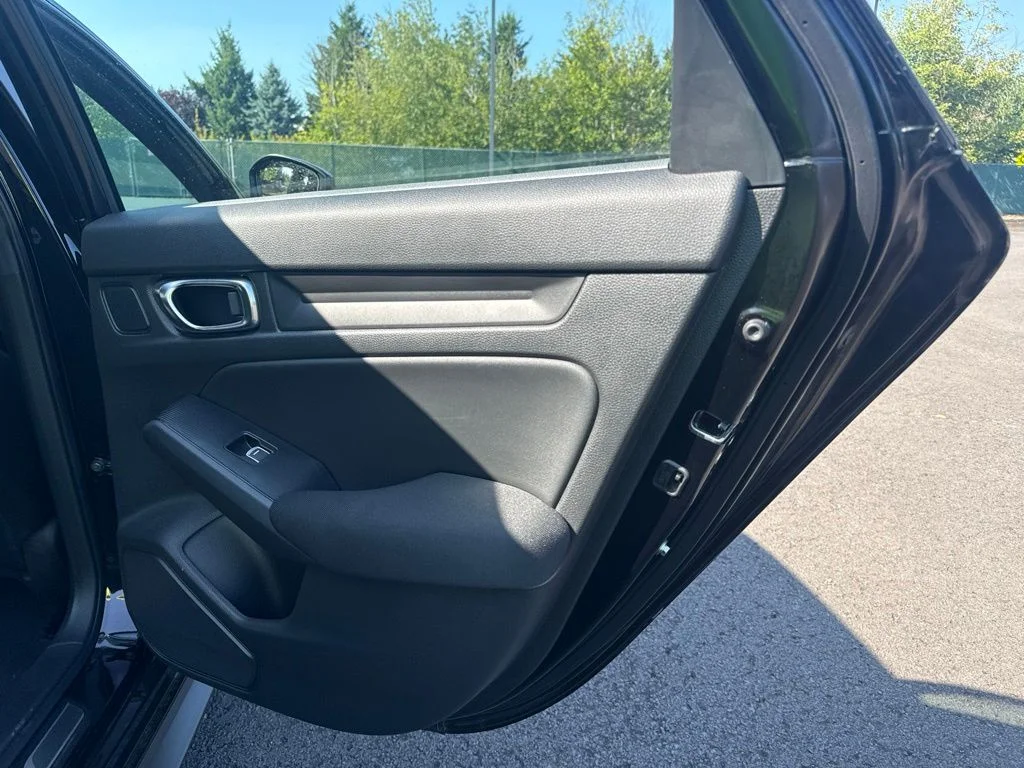 Used 2025 Crystal Black Pearl Honda  image 22