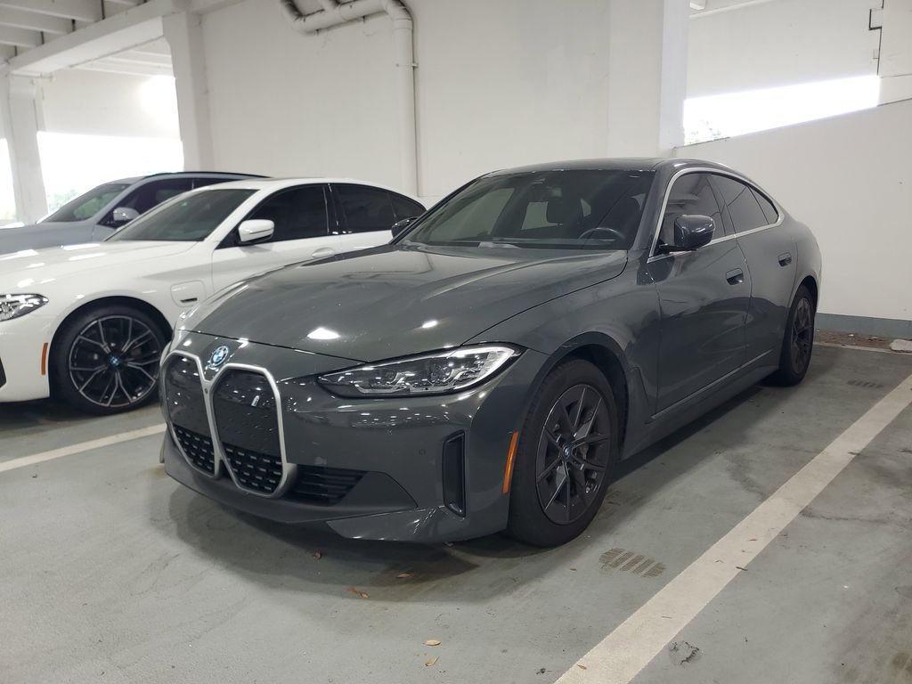 2023 BMW i4 eDrive35's photo