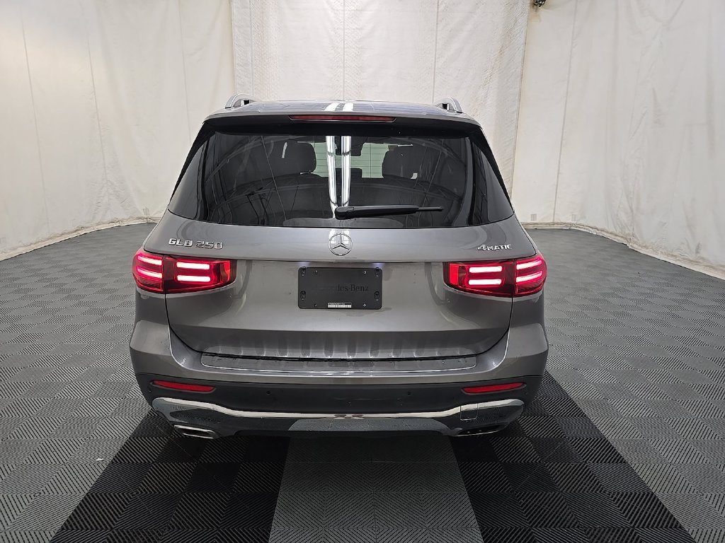 Certified Used 2024 Gray Mercedes-Benz GLB 250 image 5