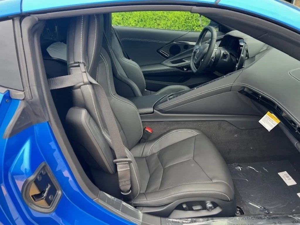 2025 Chevrolet Corvette 2LT - Photo 6