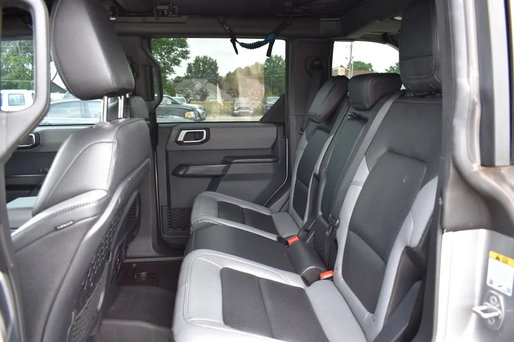 Used 2024 Silver Metallic Ford Black Diamond image 7