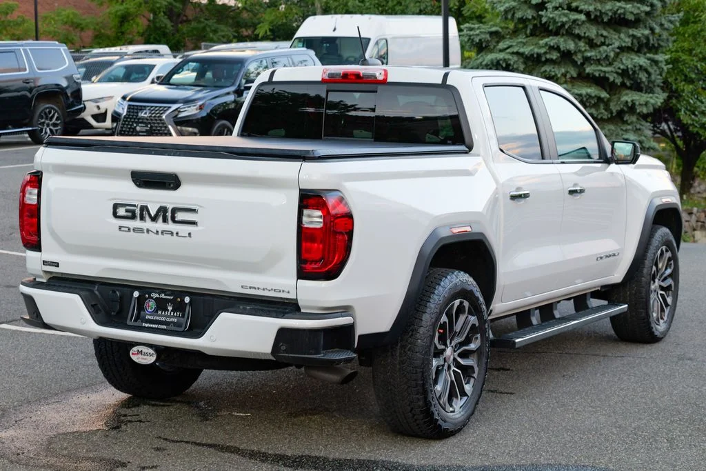 Used 2024 Summit White GMC Denali image 8