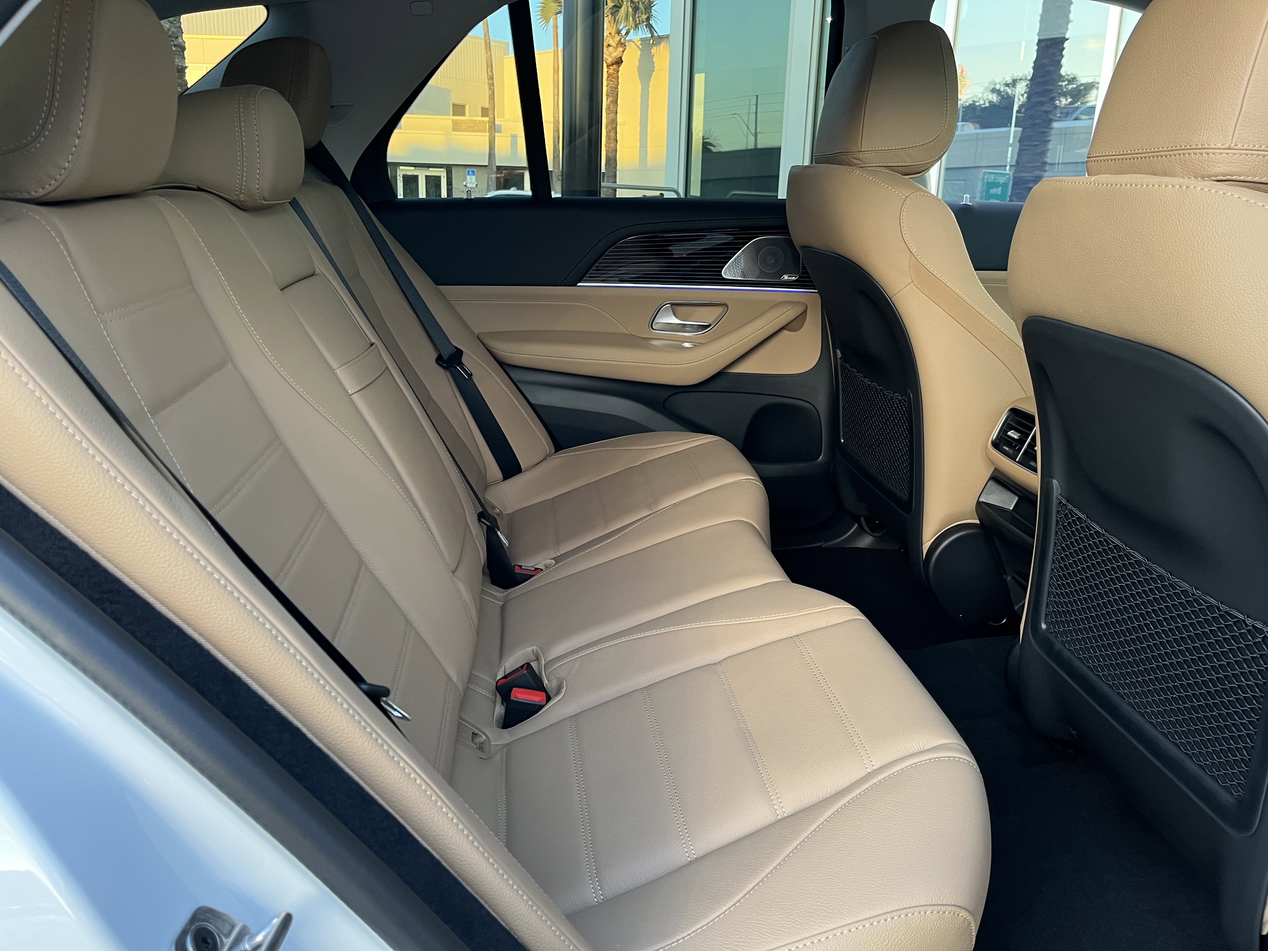 New 2026 MOONLIGHT WHITE Mercedes-Benz GLE 450 image 21