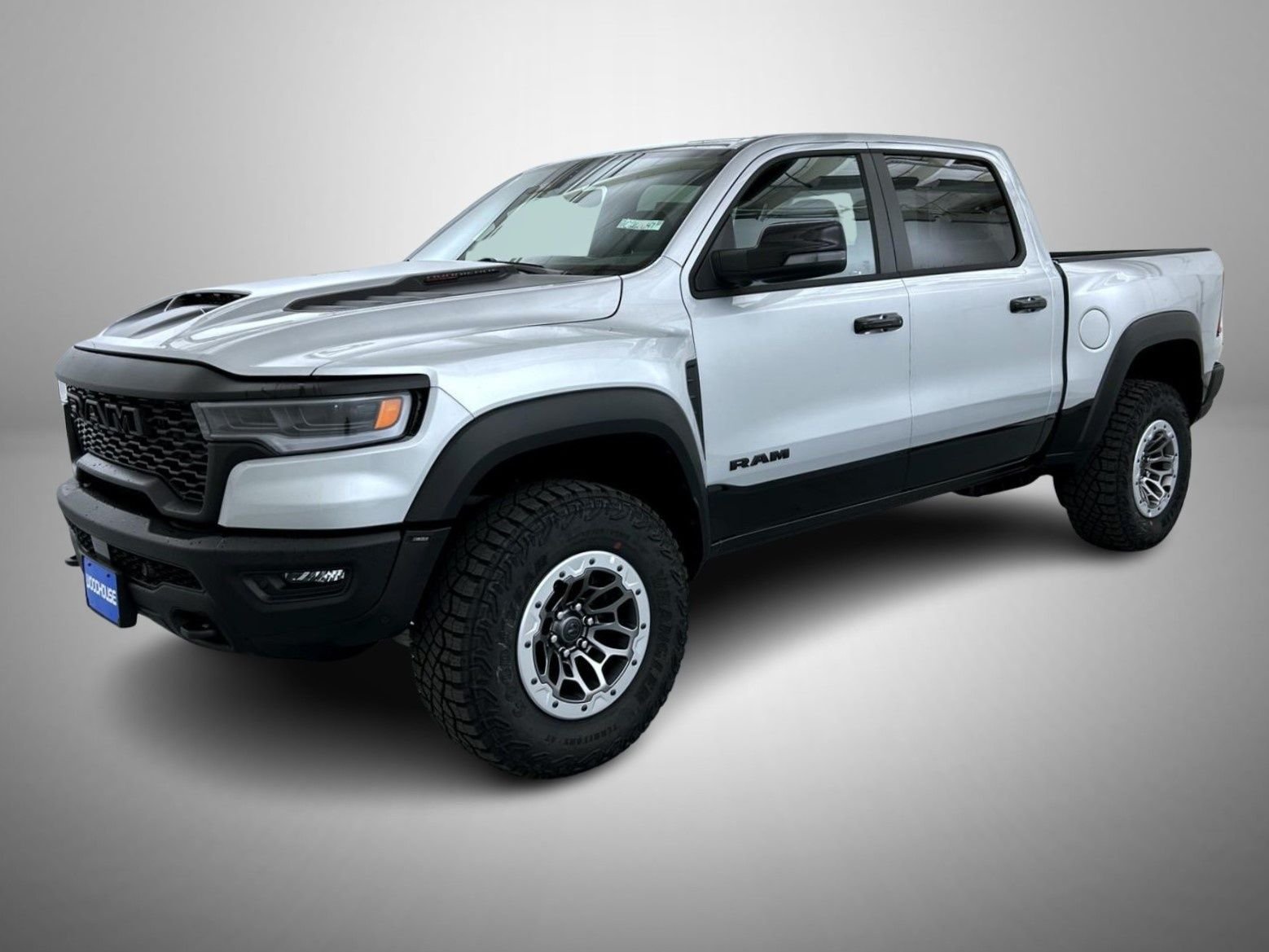 New 2026 Silver Zynith Exterior Paint RAM RHO image 1