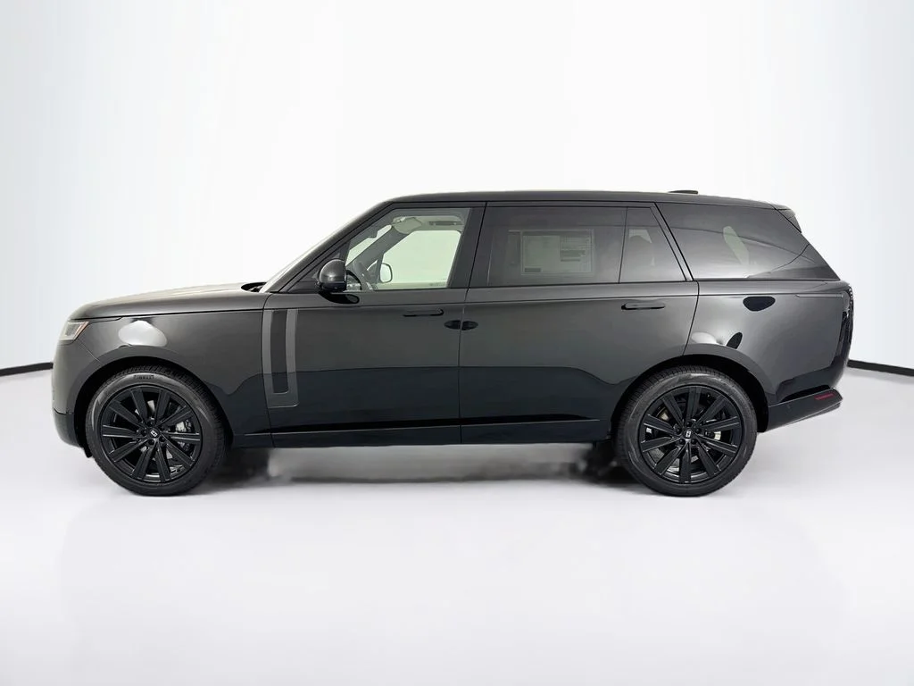 New 2027 Santorini Black Land Rover SE image 8