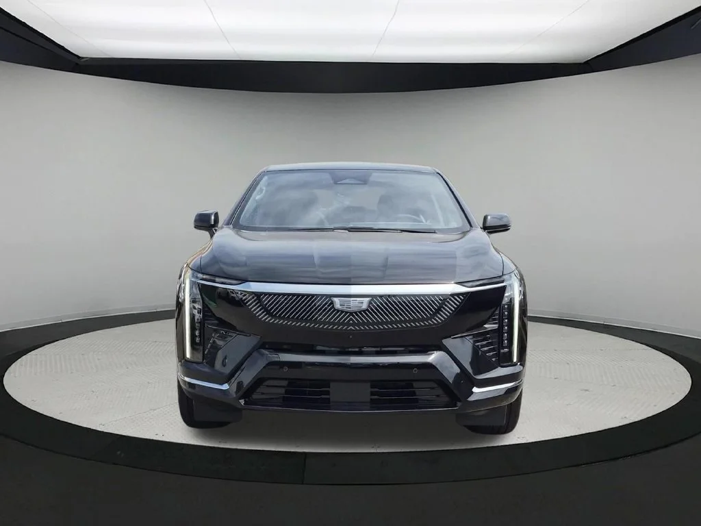 2027 Cadillac OPTIQ Luxury - Photo 8