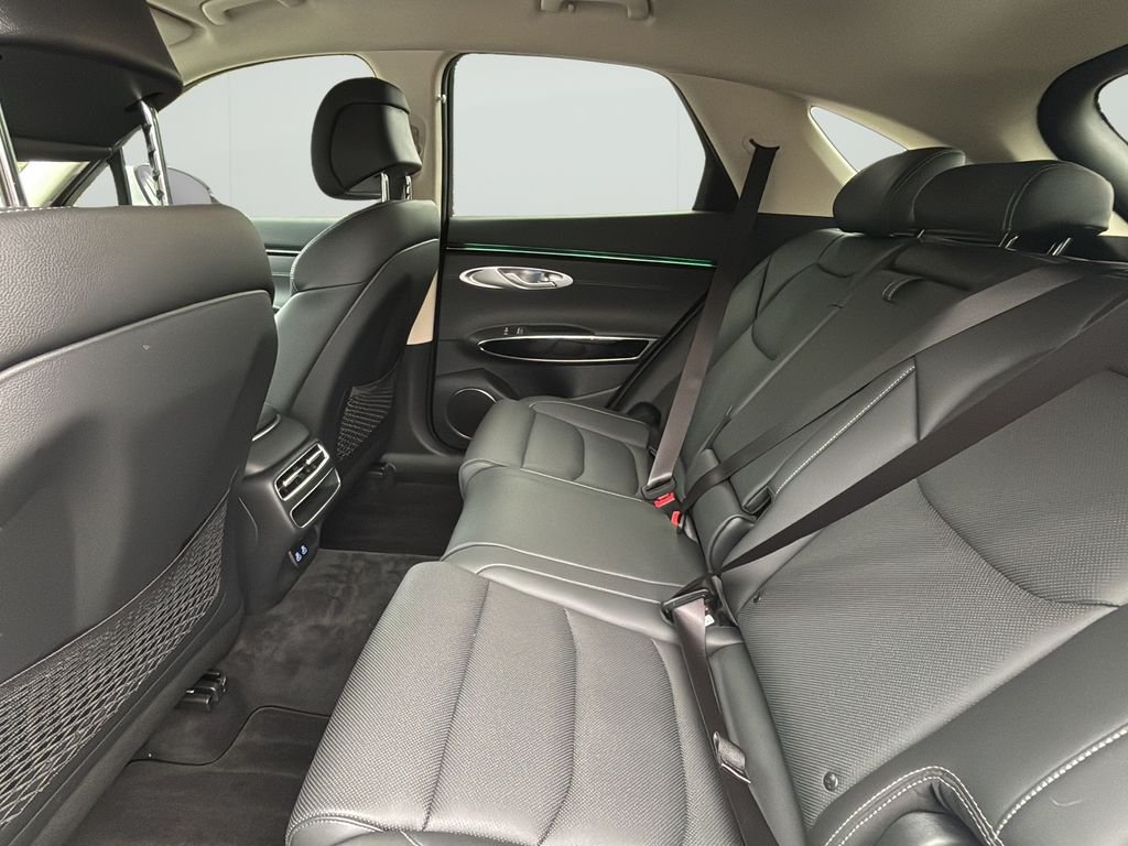 2026 GENESIS GV70 - Photo 16