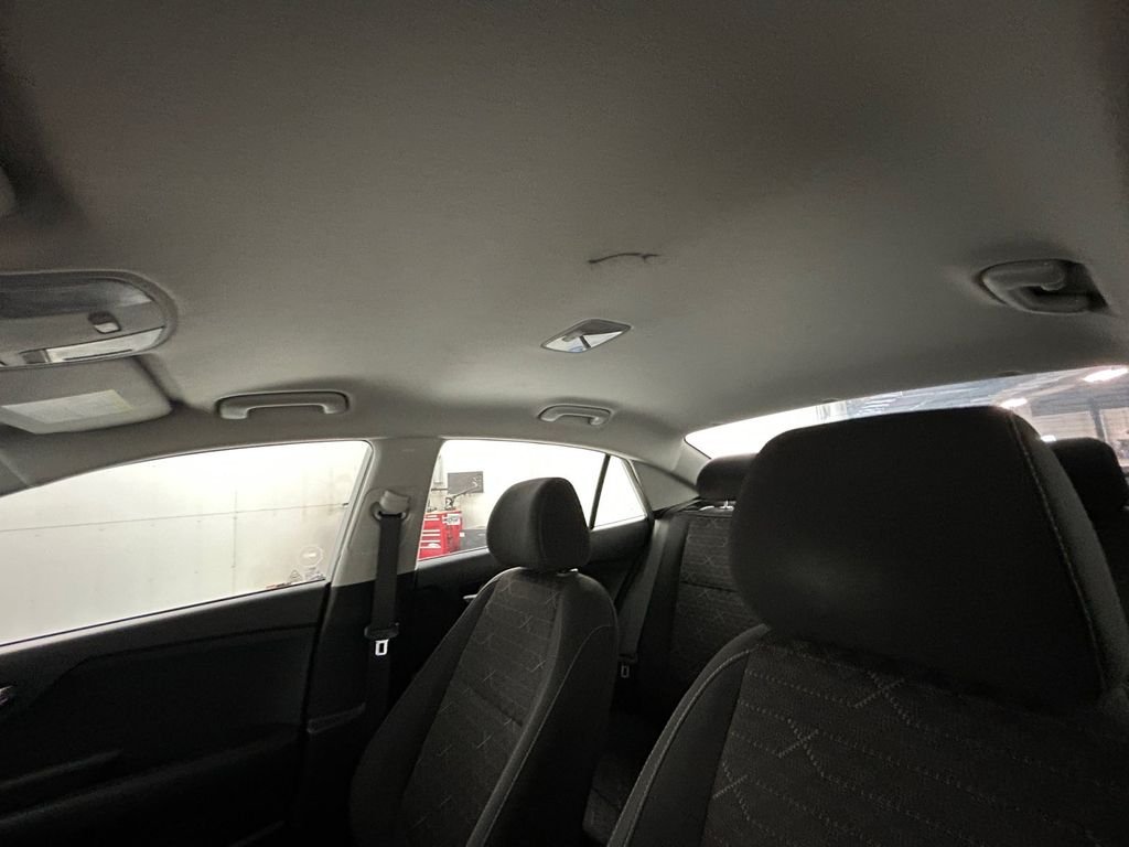 Used 2019 Silver Kia S image 25