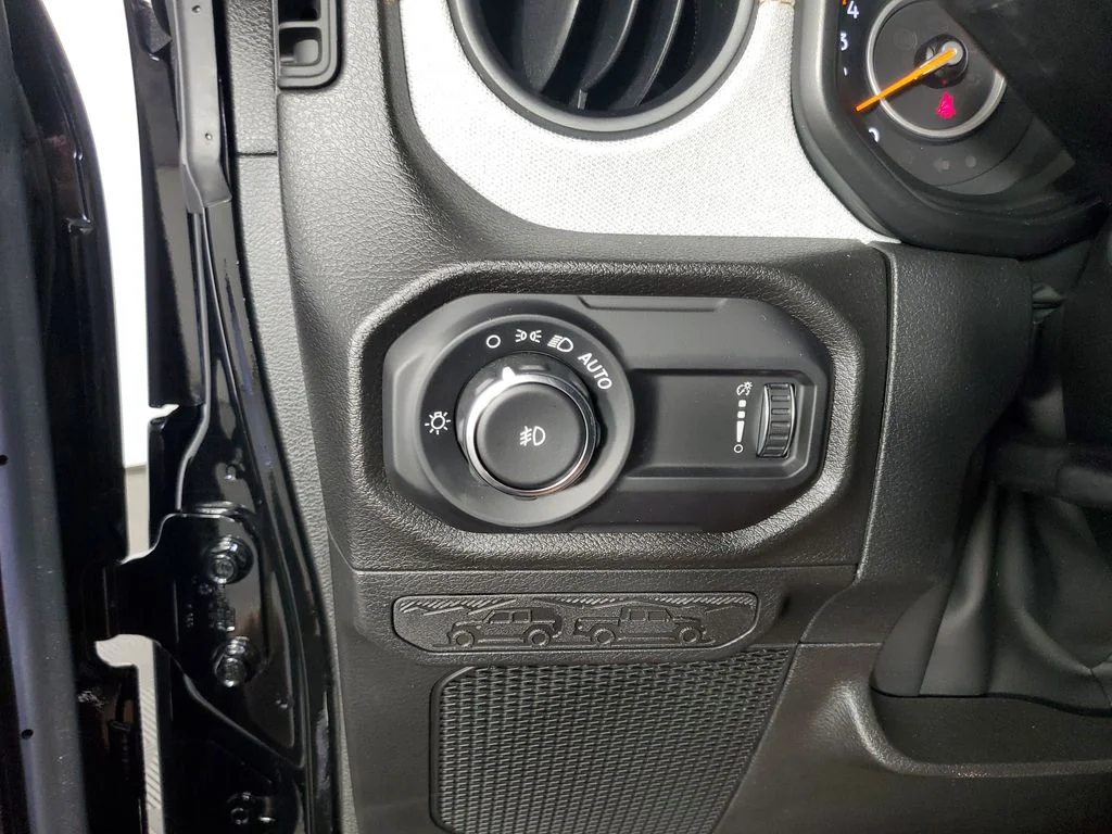 Used 2026 Black Jeep Sport S image 27