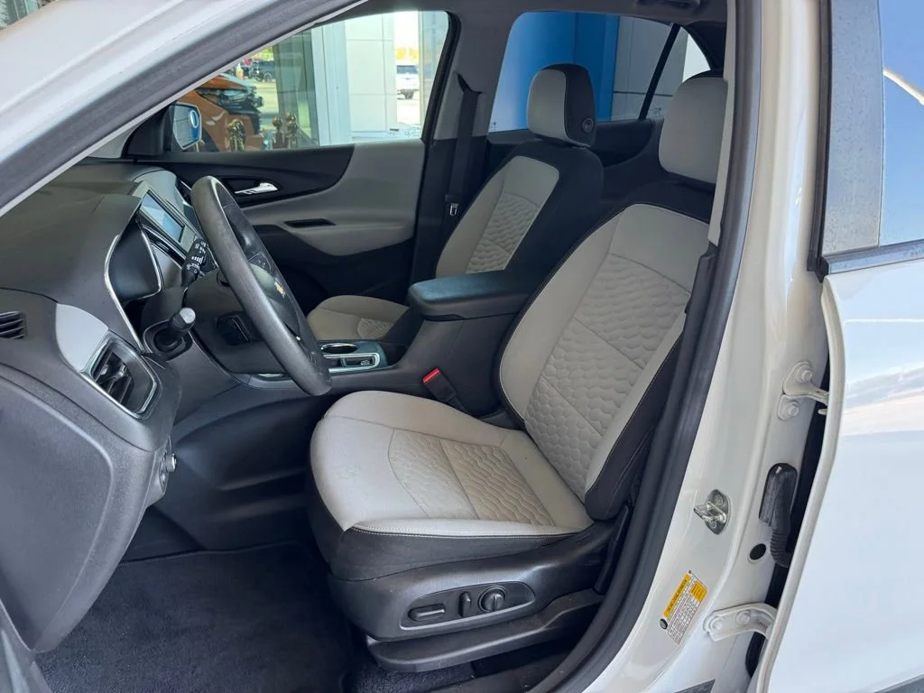 Used 2021 SUMMIT WHITE Chevrolet LS image 16