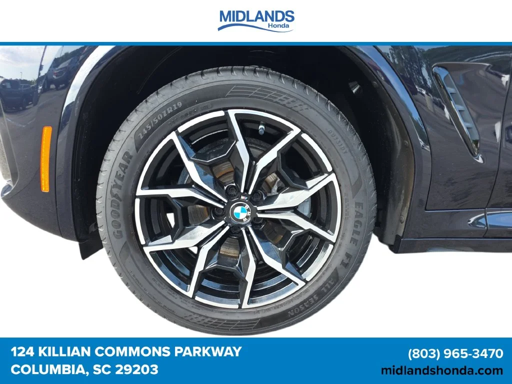Used 2023 Carbon Black Metallic BMW xDrive30i image 28