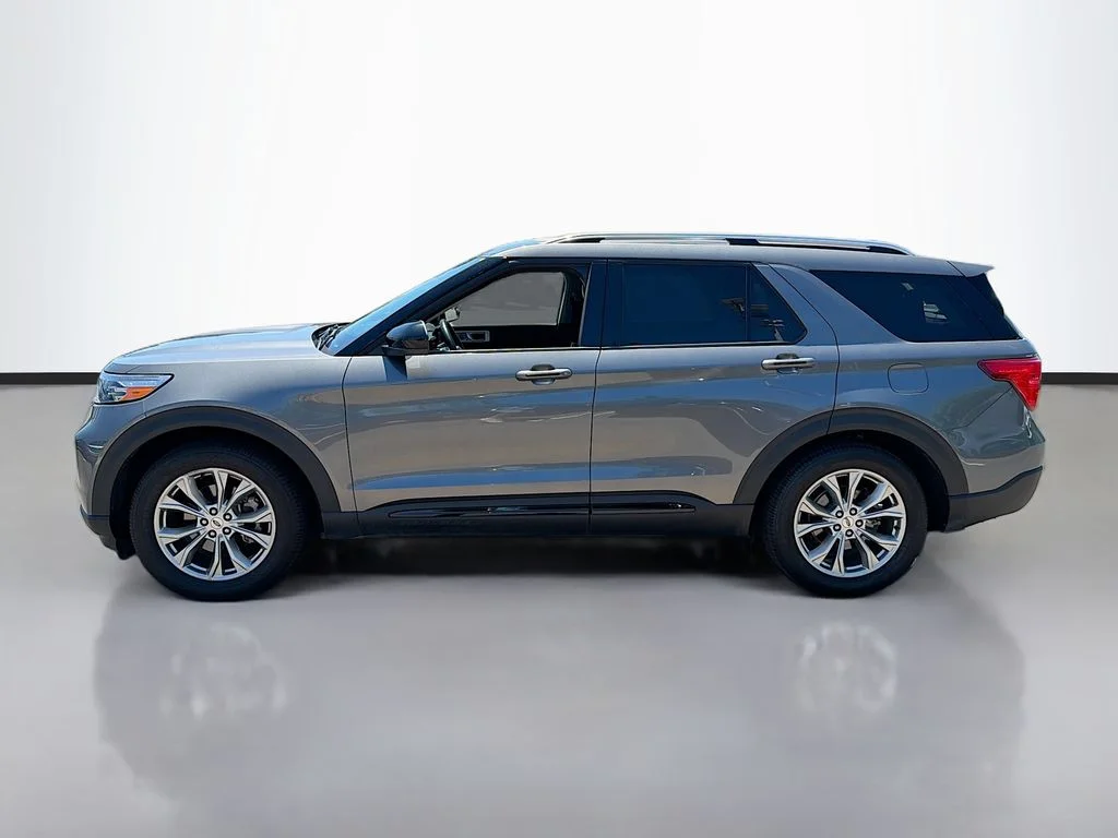 Used 2024 Gray Metallic Ford Limited image 9