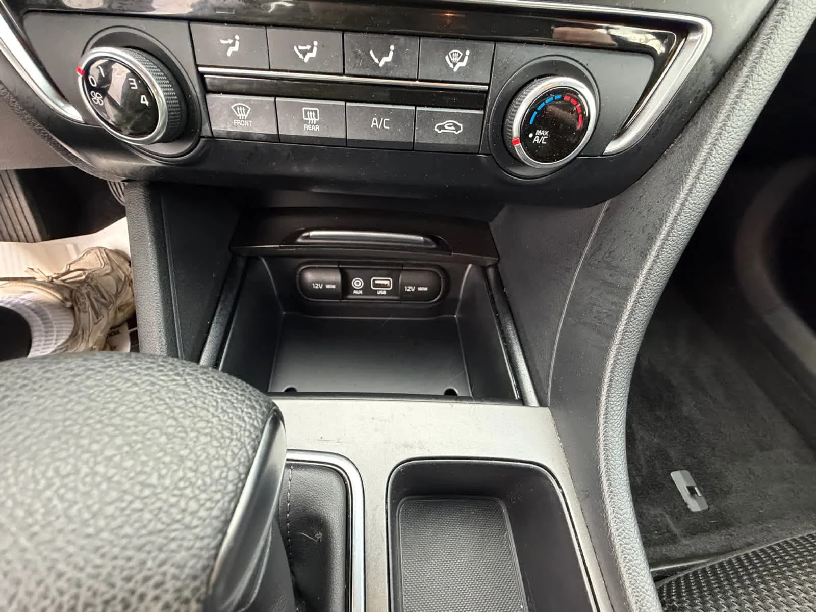 Used 2020 Ebony Black Kia LX image 38