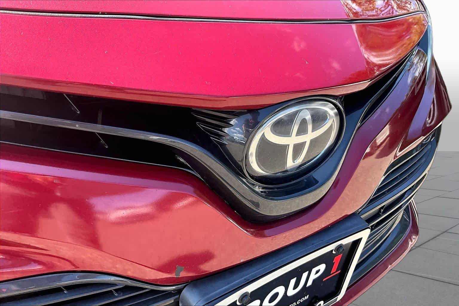 Used 2018 Ruby Flare Pearl Toyota LE image 28