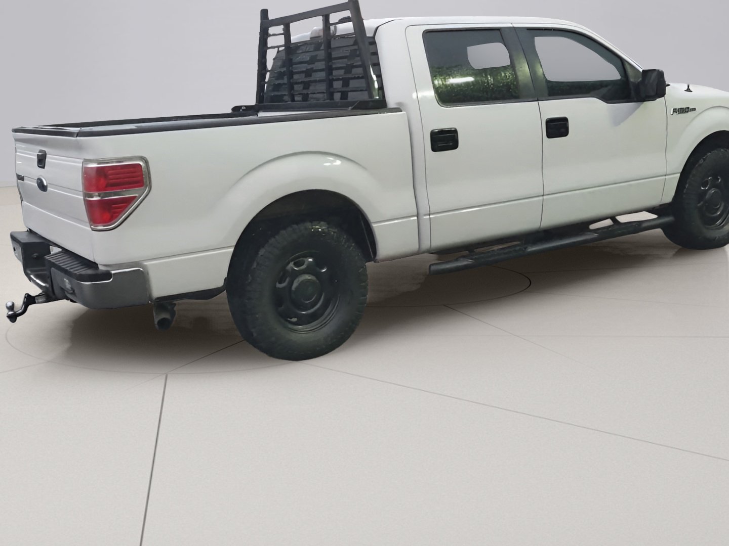 Used 2013 White Ford SUPER CREW image 7
