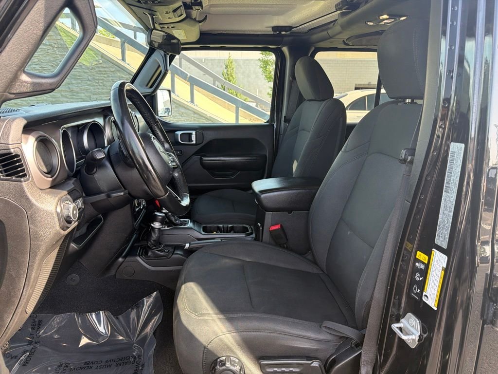 Used 2020 Black Jeep Unlimited Sport S image 10
