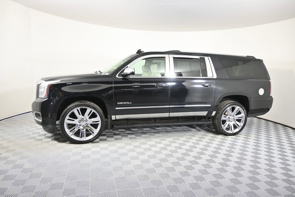 Used 2020 GMC Yukon XL Denali with VIN 1GKS2HKJ6LR269258 for sale in Forest Lake, Minnesota