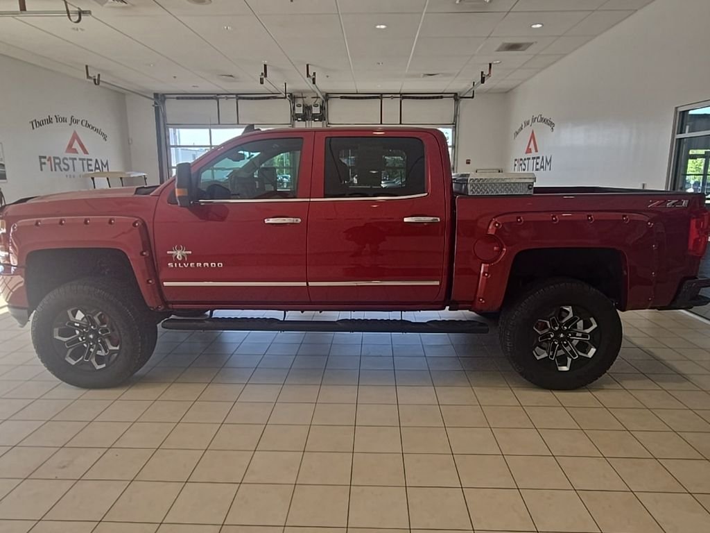 Used 2018 Red Chevrolet LTZ image 8